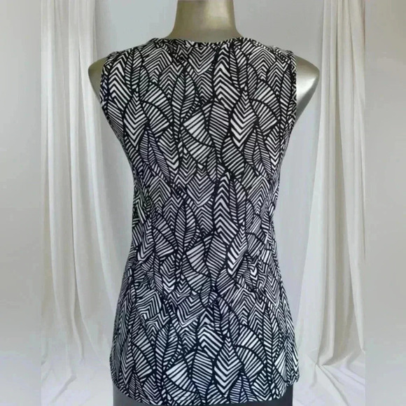 FREE 💟Women’s Printed Tank Top - Picture 5 of 15